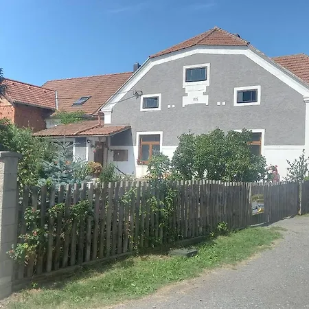 Farm stay Statek U Sykorky *